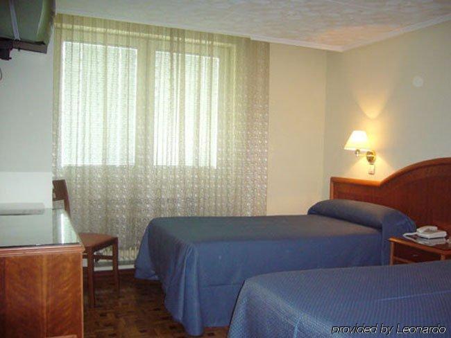 Hotel Buenos Aires Villafria Экстерьер фото