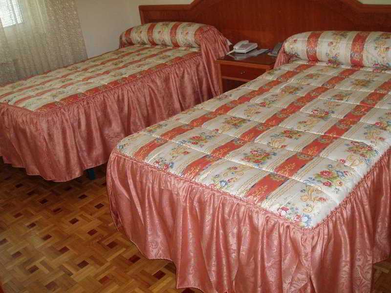 Hotel Buenos Aires Villafria Экстерьер фото